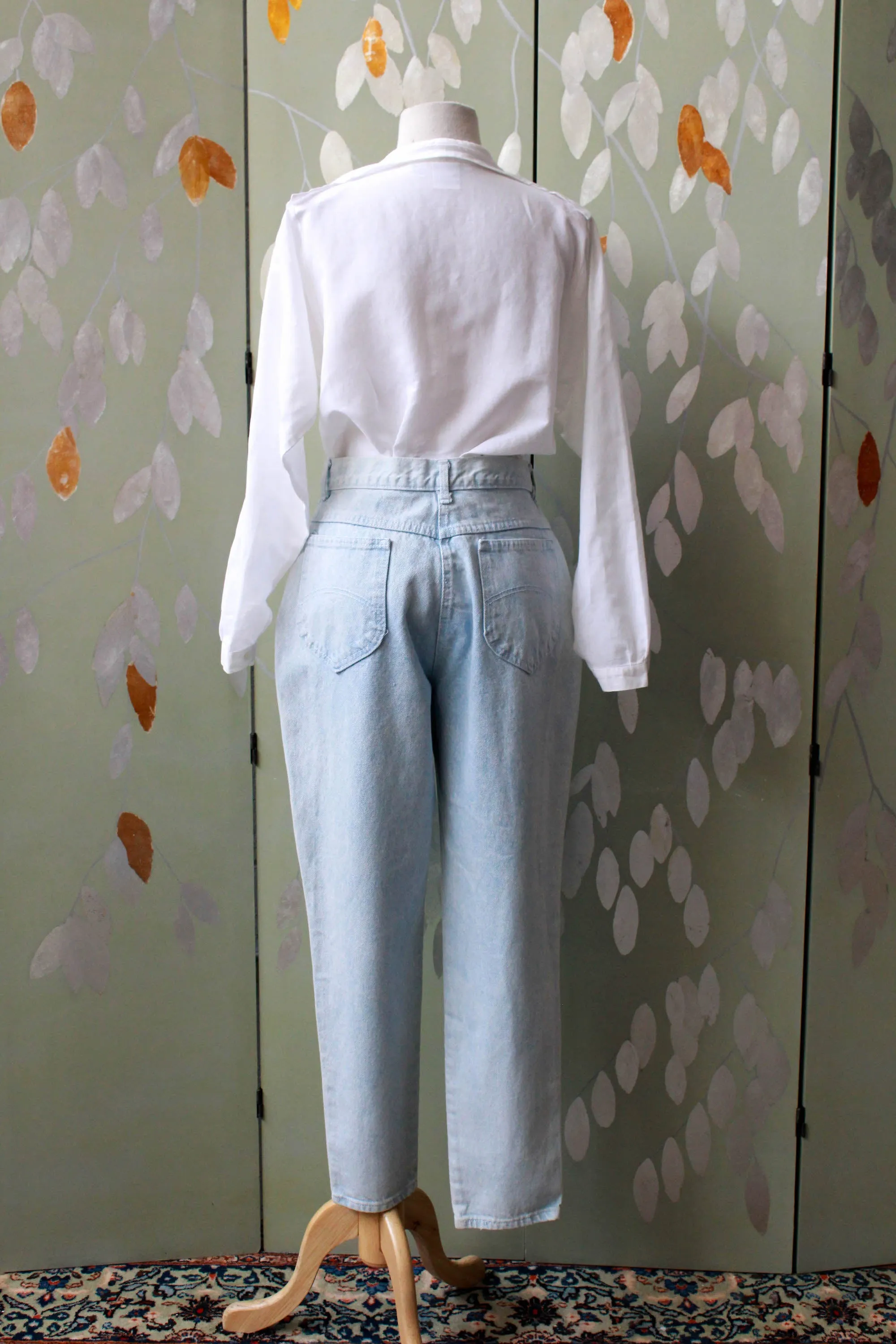 90s Light Wash Chic Denim Jeans, Waist 30"