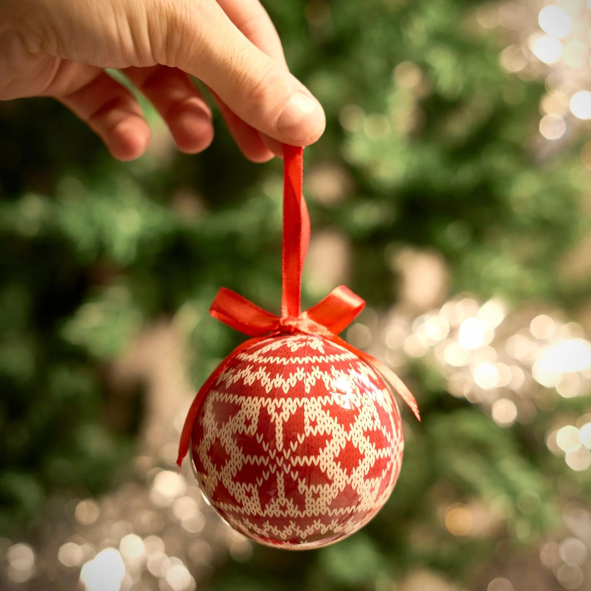 Christmas Baubles Red Knit Look Set of 6 7.5cm