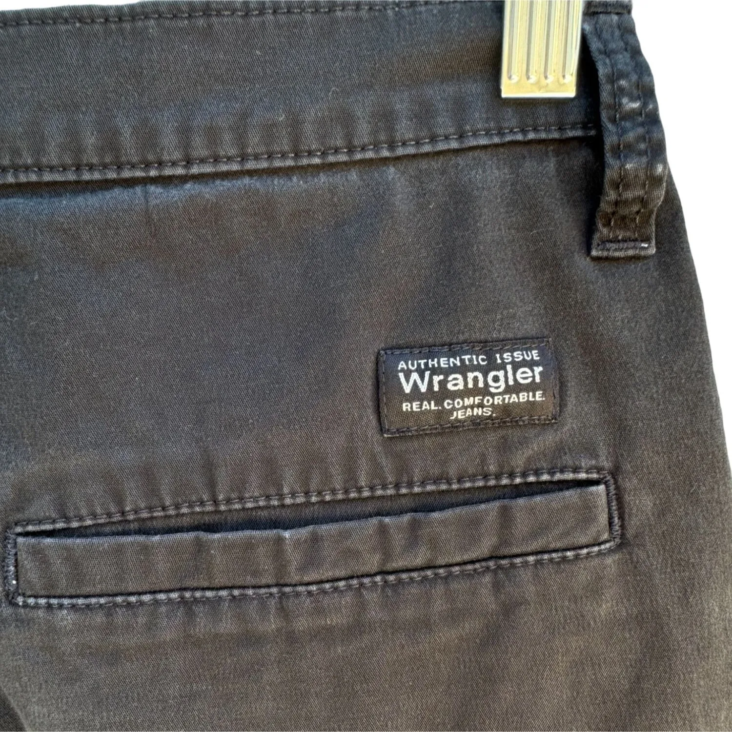 Wrangler Men's Black Flat Front Casual Cargo Cotton Blend Shorts - Size 30