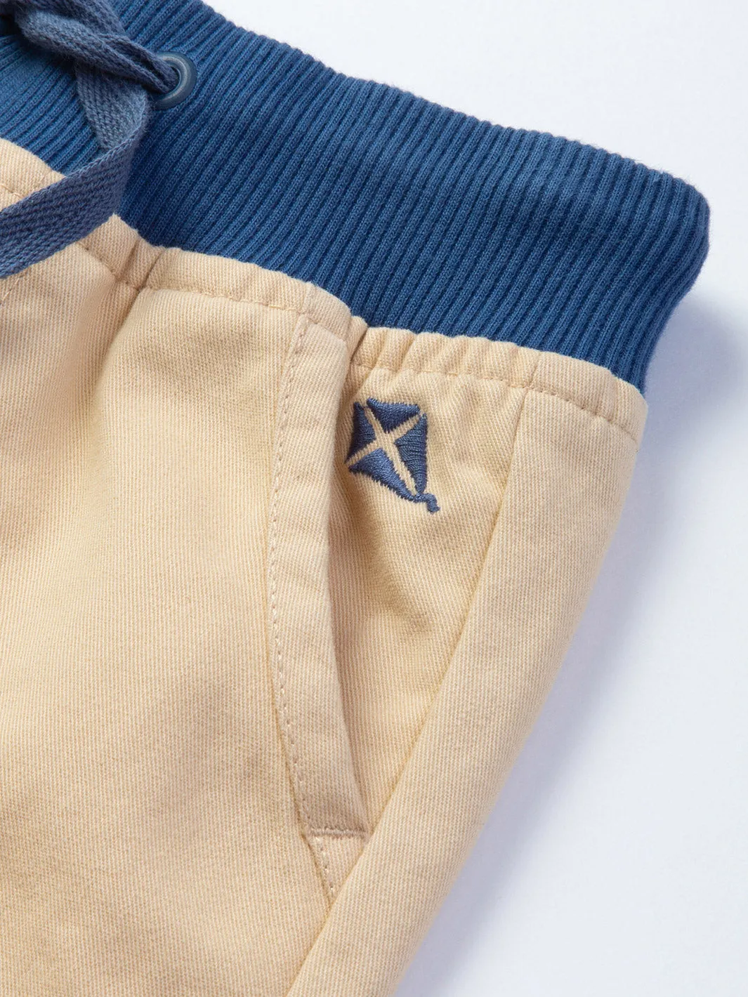 Yacht shorts stone